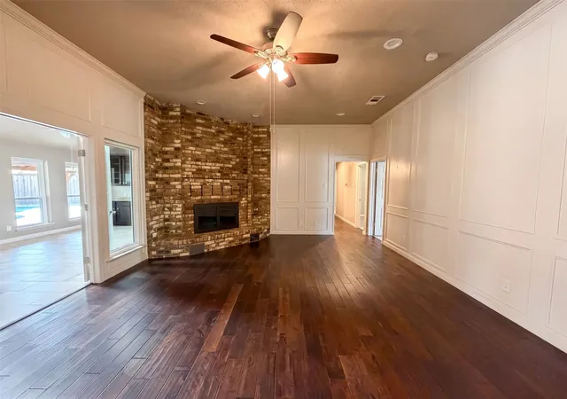 3rd image of 1533 Parkside Trl, Lewisville, TX 75077 | MLS# 21312996