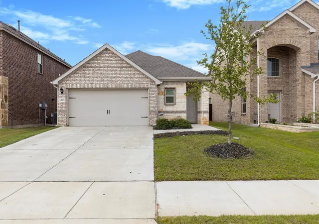 Photo 1 of Single family home for sale at 3916 Oak Creek Cir, Denison, TX 75020 | MLS# 21311432 | Listing updated on 2026-07-11