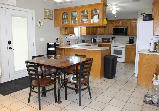 Homes for sale in Stephenville, TX | 1219 Prairie Wind Blvd, Stephenville, TX 76401 | MLS# 21313028