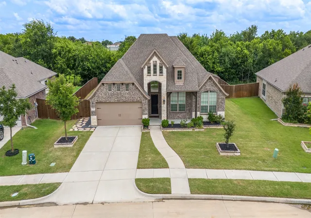 Photo 2 of Sale Pending at 355 Sweetspire Dr, Royse City, TX 75189 | MLS# 21313121 | Listing updated on 2026-07-20