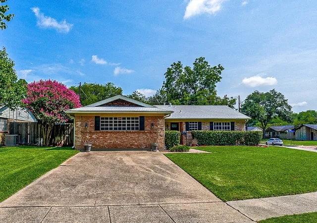 Homes for sale in Richardson, TX | 734 Kingswood Ave, Richardson, TX 75080 | MLS# 21312660