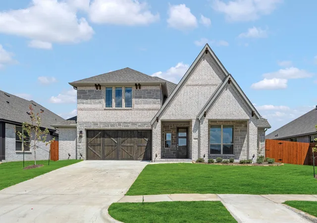 Photo 1 of Single family home for sale at 557 Red Maple Rd, Waxahachie, TX 75165 | MLS# 21313179 | Listing updated on 2026-09-28