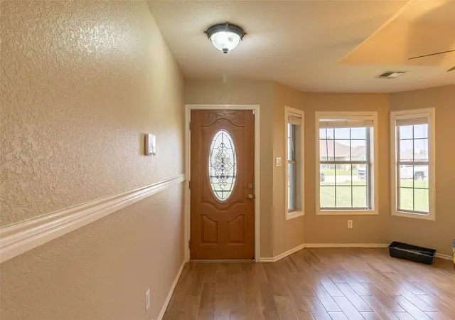Photo 4 of Single family home for sale at 4409 Hank Dr, Killeen, TX 76549 | MLS# 21310215 | Listing updated on 2026-06-26