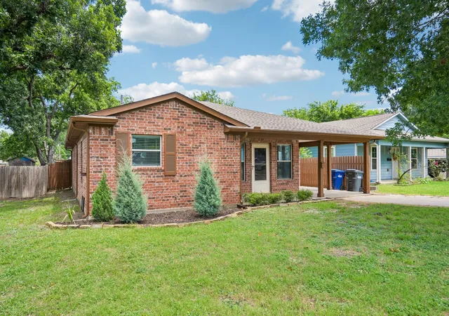 Homes for sale in Mc Kinney, TX | 923 Rockwall St, Mc Kinney, TX 75069 | MLS# 21311811