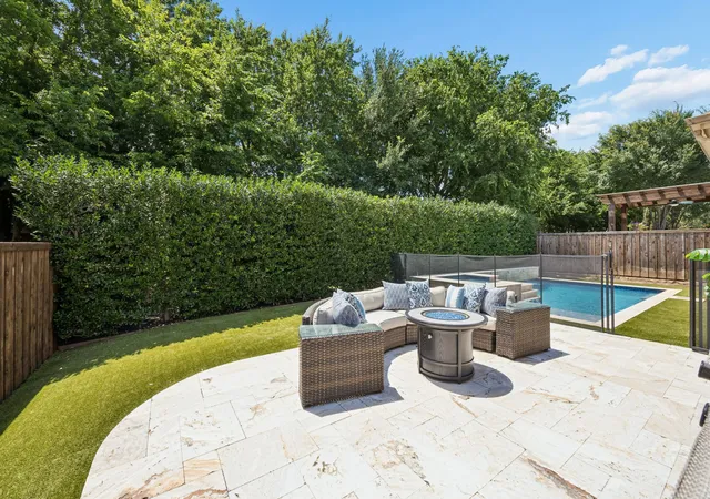 Photo 3 of Single family home for sale at 405 Cypress Garden Dr, Mc Kinney, TX 75071 | MLS# 21310914 | Listing updated on 2026-08-22