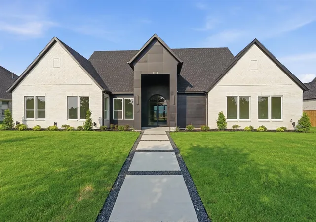 Photo 1 of Single family home for sale at 1014 Devonshire Dr N, Forney, TX 75126 | MLS# 21309642 | Listing updated on 2026-09-21