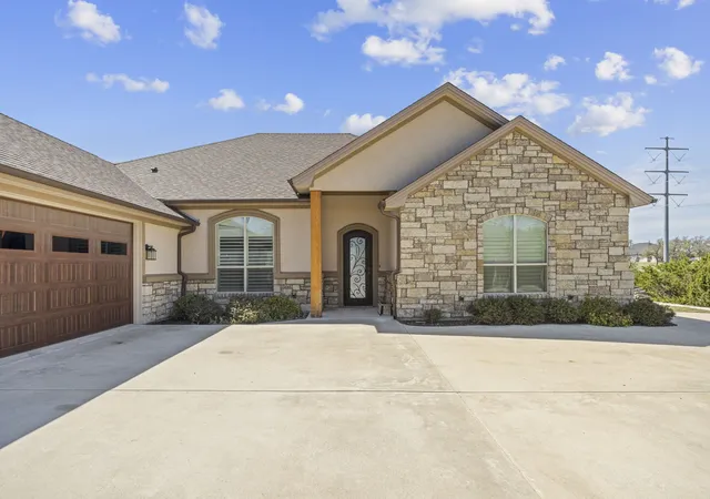 Photo 1 of Single family home for sale at 225 Plum Cir, Killeen, TX 76549 | MLS# 21313226 | Listing updated on 2026-08-22
