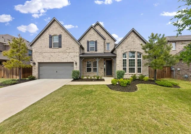 Photo 3 of Single family home for sale at 1090 Rosecrush Dr, Haslet, TX 76052 | MLS# 21311282 | Listing updated on 2026-08-22