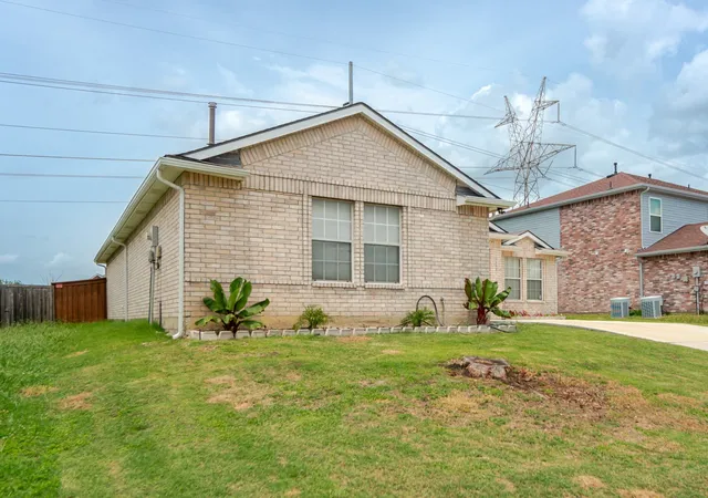 3rd image of 3405 Ashwood Ln, Sachse, TX 75048 | MLS# 21313240
