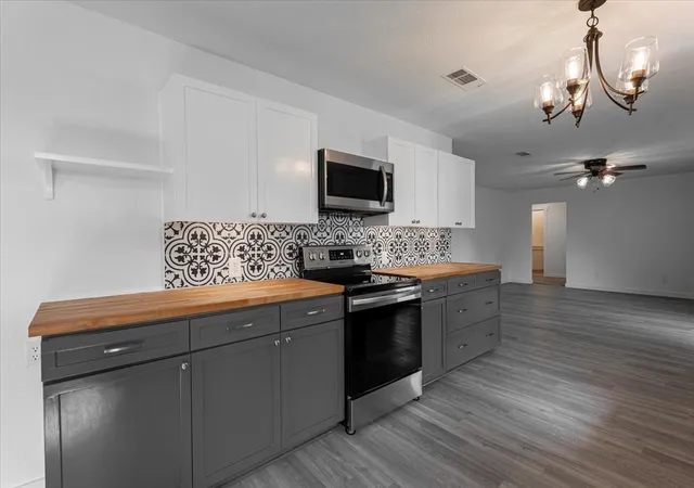 Photo 4 of Single family home for sale at 131 S Crescent St, Gorman, TX 76454 | MLS# 21313213 | Listing updated on 2026-08-28