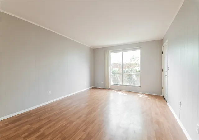 Photo 3 of House for sale at 1400 N Austin St, Denton, TX 76201 | MLS# 21313261 | Listing updated on 2026-07-22