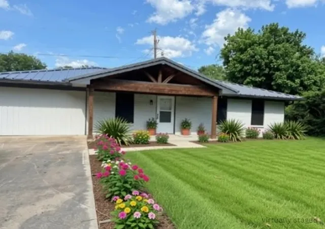 Homes for sale in Kemp, TX | 511 Commerce St, Kemp, TX 75143 | MLS# 21313159