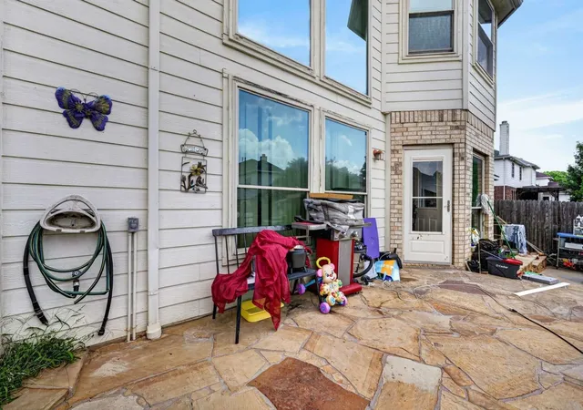 Homes for sale in Mansfield, TX | 1411 Chateau Ln, Mansfield, TX 76063 | MLS# 21313268