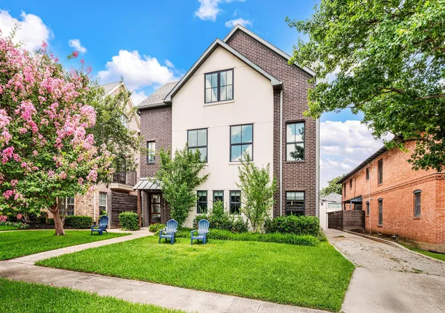 Photo 2 of Condo for sale at 4144 Druid Ln #1, Dallas, TX 75205 | MLS# 21304968 | Listing updated on 2026-08-21