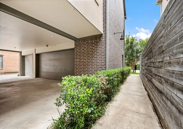 Homes for sale in University Park, TX | 4144 Druid Ln #1, University Park, TX 75205 | MLS# 21304968