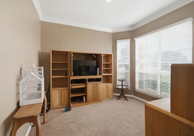 Photo 3 of Single family home for sale at 8100 Yucatan Ct, Arlington, TX 76002 | MLS# 21304164 | Listing updated on 2026-08-23