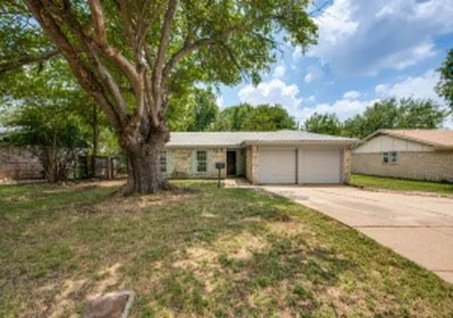 Photo 1 of Sale Pending at 7821 Kermit Ave, Fort Worth, TX 76116 | MLS# 21312058 | Listing updated on 2026-07-27