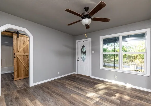 Photo 4 of Single family home for sale at 424 Wilshire Ave, Azle, TX 76020 | MLS# 21313356 | Listing updated on 2026-08-29