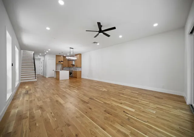 Photo 3 of Single family home for sale at 732 Cedar Hill Ave, Dallas, TX 75208 | MLS# 21313122 | Listing updated on 2026-07-13