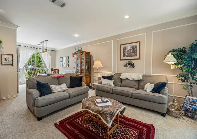 5th image of 800 Fernwood Ct, Lewisville, TX 75077 | MLS# 21313228