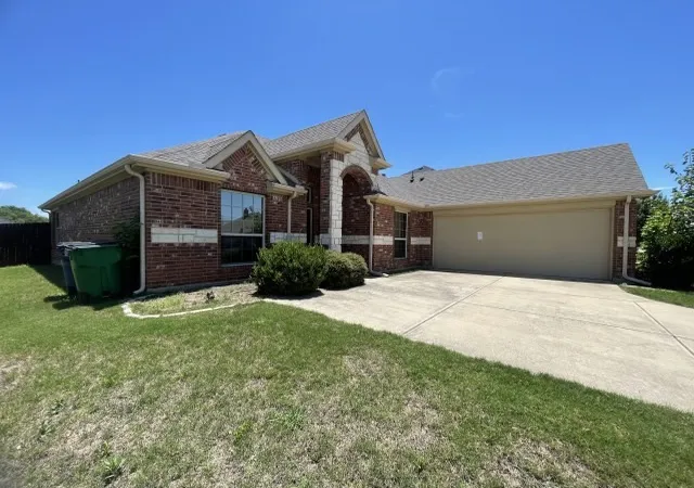 Photo 1 of Sale Pending at 2184 Liriope Ln, Waxahachie, TX 75165 | MLS# 21313330 | Listing updated on 2026-09-28