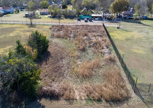 Photo 3 of Land for sale at 20 S Lancaster Hutchins Rd, Lancaster, TX 75146 | MLS# 21313371 | Listing updated on 2026-08-18
