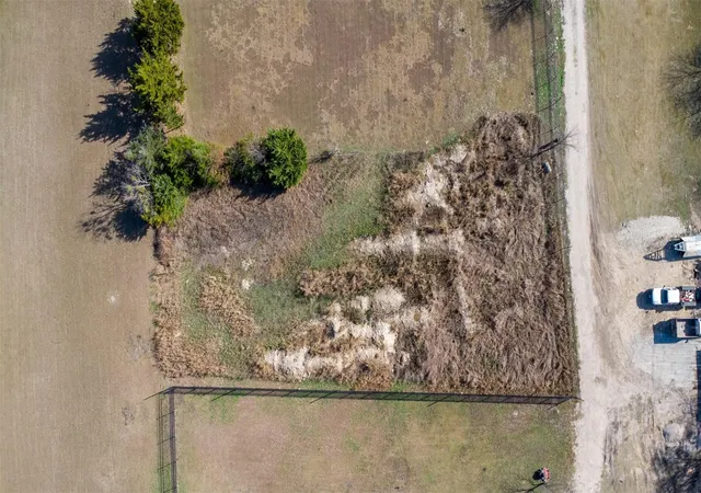 Photo 3 of Land for sale at 20 S Lancaster Hutchins Rd, Lancaster, TX 75146 | MLS# 21313371 | Listing updated on 2026-08-18