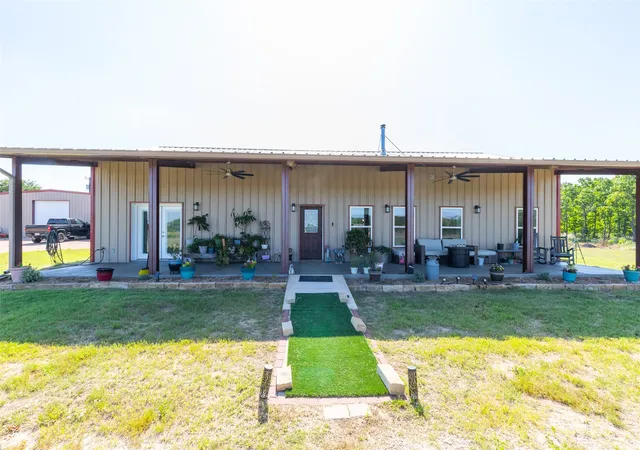 Homes for sale in Clyde, TX | 200 Pleasant Ln, Clyde, TX 79510 | MLS# 21313325