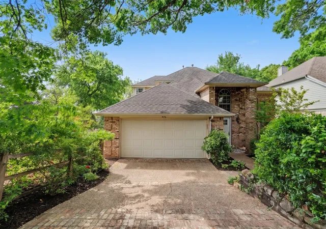 Photo 2 of Single family home for sale at 6701 Clear Springs Cir, Garland, TX 75044 | MLS# 21311976 | Listing updated on 2026-08-22