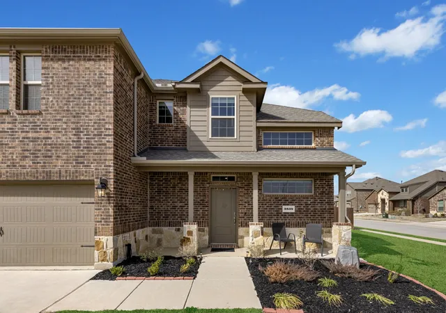 Photo 4 of Single family home for sale at 3839 Tack Room Rd, Aubrey, TX 76227 | MLS# 21303396 | Listing updated on 2026-09-29