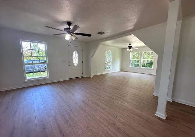 Homes for sale in Comanche, TX | 1007 N Lane St, Comanche, TX 76442 | MLS# 21313451