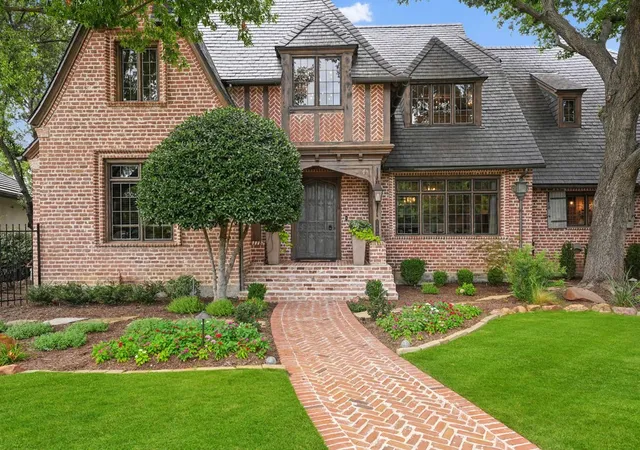 Photo 2 of Sale Pending at 3820 Touraine Dr, Frisco, TX 75034 | MLS# 21312790 | Listing updated on 2026-07-11
