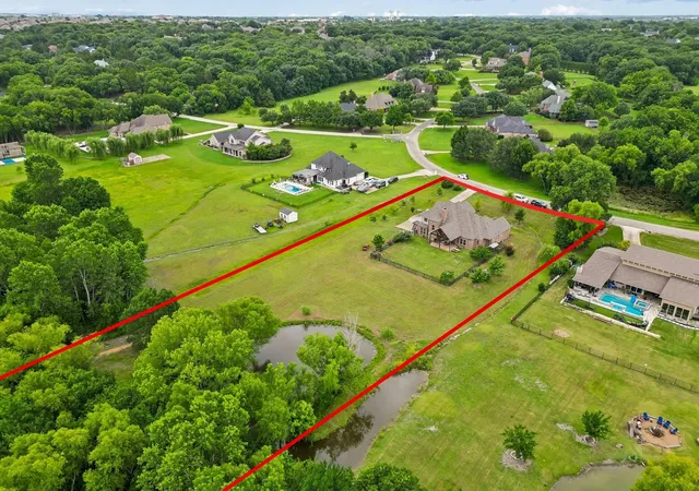 Photo 4 of Single family home for sale at 62 Trailridge Dr, Melissa, TX 75454 | MLS# 21313190 | Listing updated on 2026-09-17