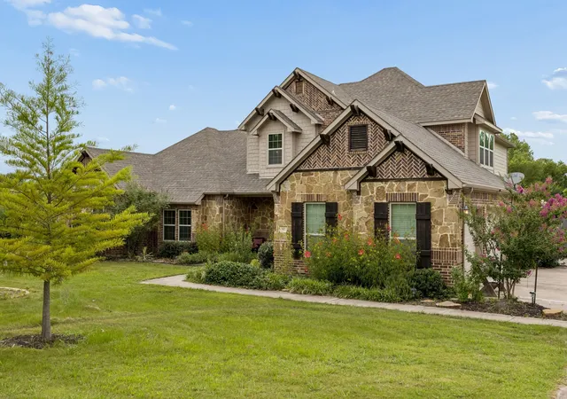 Photo 2 of Single family home for sale at 62 Trailridge Dr, Melissa, TX 75454 | MLS# 21313190 | Listing updated on 2026-09-17