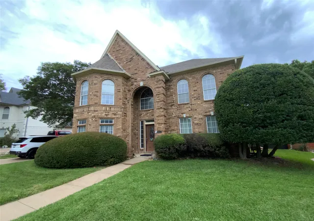 Homes for sale in Grapevine, TX | 2851 Timber Hill Dr, Grapevine, TX 76051 | MLS# 21302293