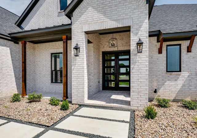 Photo 3 of Sale Pending at 114 Shumard Oak Dr, Aubrey, TX 76227 | MLS# 21313503 | Listing updated on 2026-08-03