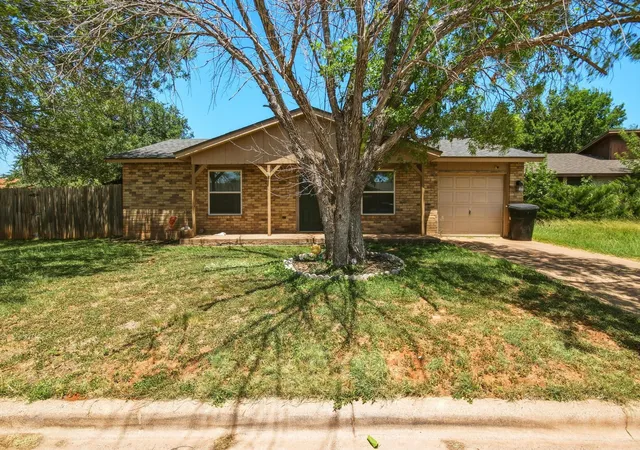 Photo 1 of Single family home for sale at 873 Presidio Dr, Abilene, TX 79605 | MLS# 21313511 | Listing updated on 2026-07-23