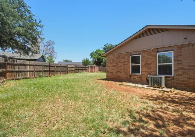 Photo 4 of Single family home for sale at 873 Presidio Dr, Abilene, TX 79605 | MLS# 21313511 | Listing updated on 2026-07-23