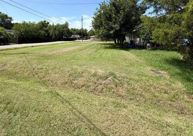Photo 1 of Land for sale at 302 S New Mexico St, Celina, TX 75009 | MLS# 21313528 | Listing updated on 2026-07-11