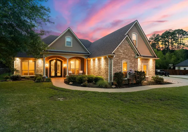 Homes for sale in Longview, TX | 3903 Clarkway Pl, Longview, TX 75605 | MLS# 21313532