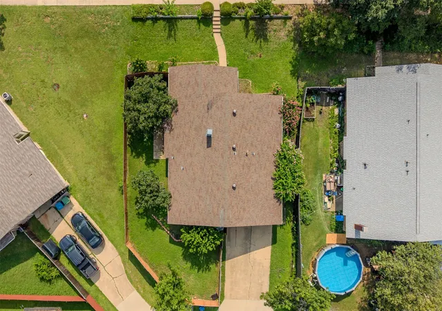 Homes for sale in Carrollton, TX | 1742 Delaford Dr, Carrollton, TX 75007 | MLS# 21313523