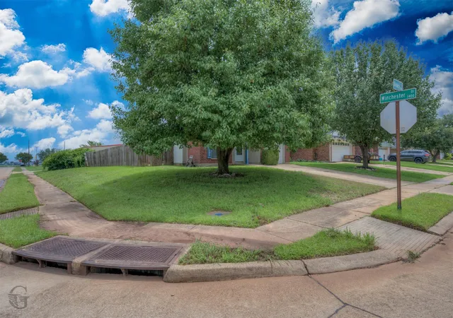 3rd image of 3301 Danbury Ct, Bossier City, LA 71112 | MLS# 21313572