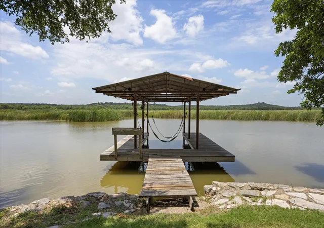Photo 1 of Single family home for sale at 2022 Long Creek Ct, Granbury, TX 76049 | MLS# 21313562 | Listing updated on 2026-08-25