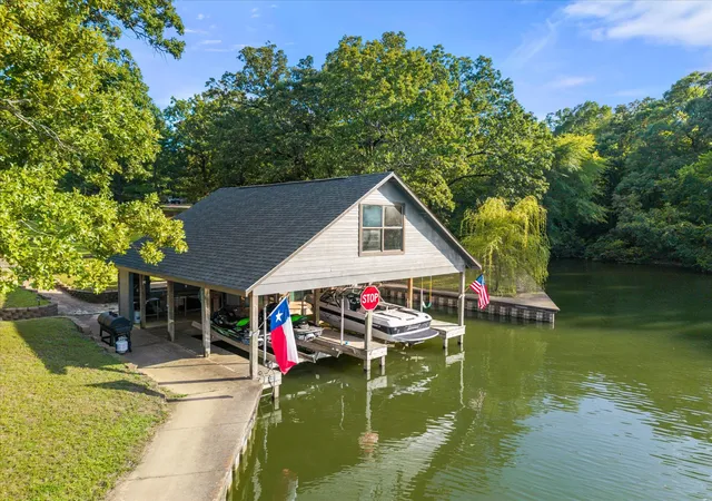 Homes for sale in Pittsburg, TX | 338 Private Road 52040, Pittsburg, TX 75686 | MLS# 21313544