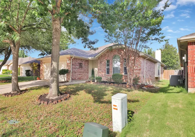 Photo 1 of Single family home for sale at 12109 Angel Food Ln, Fort Worth, TX 76244 | MLS# 21313628 | Listing updated on 2026-08-24