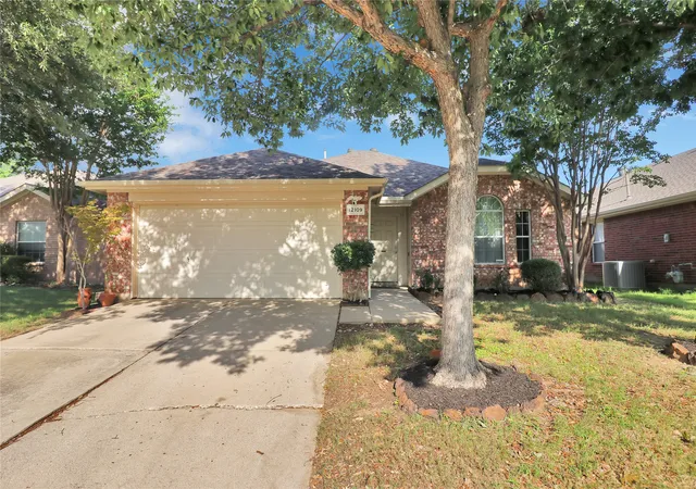 Photo 2 of Single family home for sale at 12109 Angel Food Ln, Fort Worth, TX 76244 | MLS# 21313628 | Listing updated on 2026-08-24