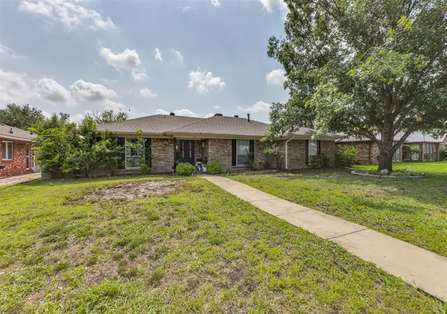 Photo 2 of Single family home for sale at 705 S Grove Rd, Richardson, TX 75081 | MLS# 21313654 | Listing updated on 2026-07-16