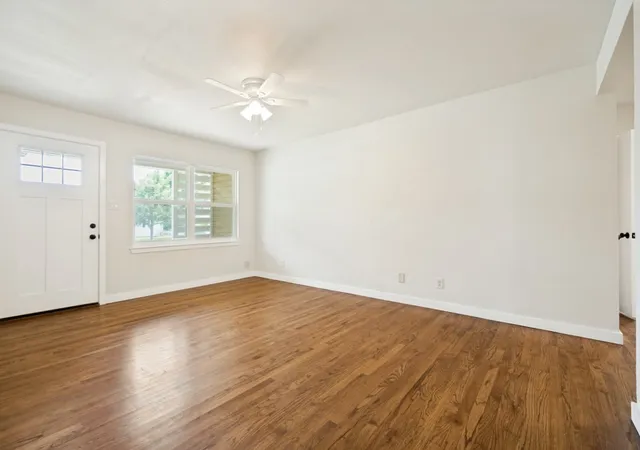 Homes for sale in Dallas, TX | 11817 Fernald Ave, Dallas, TX 75218 | MLS# 21313592