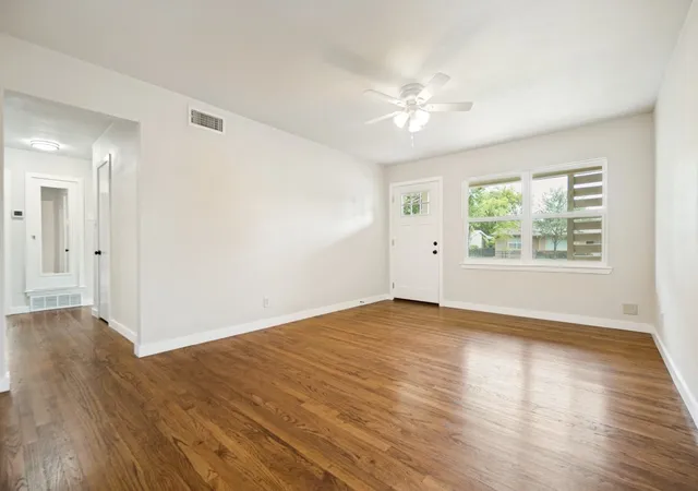 Homes for sale in Dallas, TX | 11817 Fernald Ave, Dallas, TX 75218 | MLS# 21313592