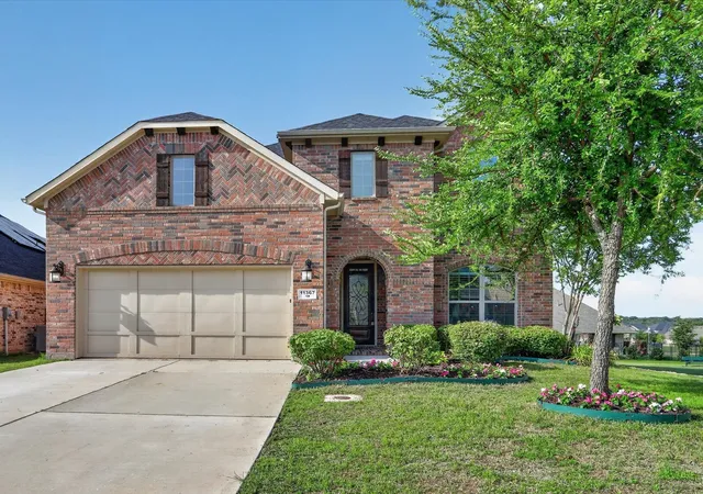Photo 1 of Sale Pending at 11367 Misty Ridge Dr, Roanoke, TX 76262 | MLS# 21309169 | Listing updated on 2026-07-24